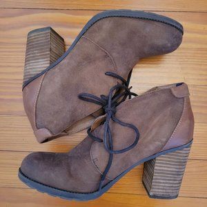 Tommy Hilfiger 8M Brown Leather‎ Chunky Heels Lace Up Booties TW DUFF
